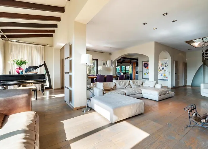 Vila Palmeras Hills